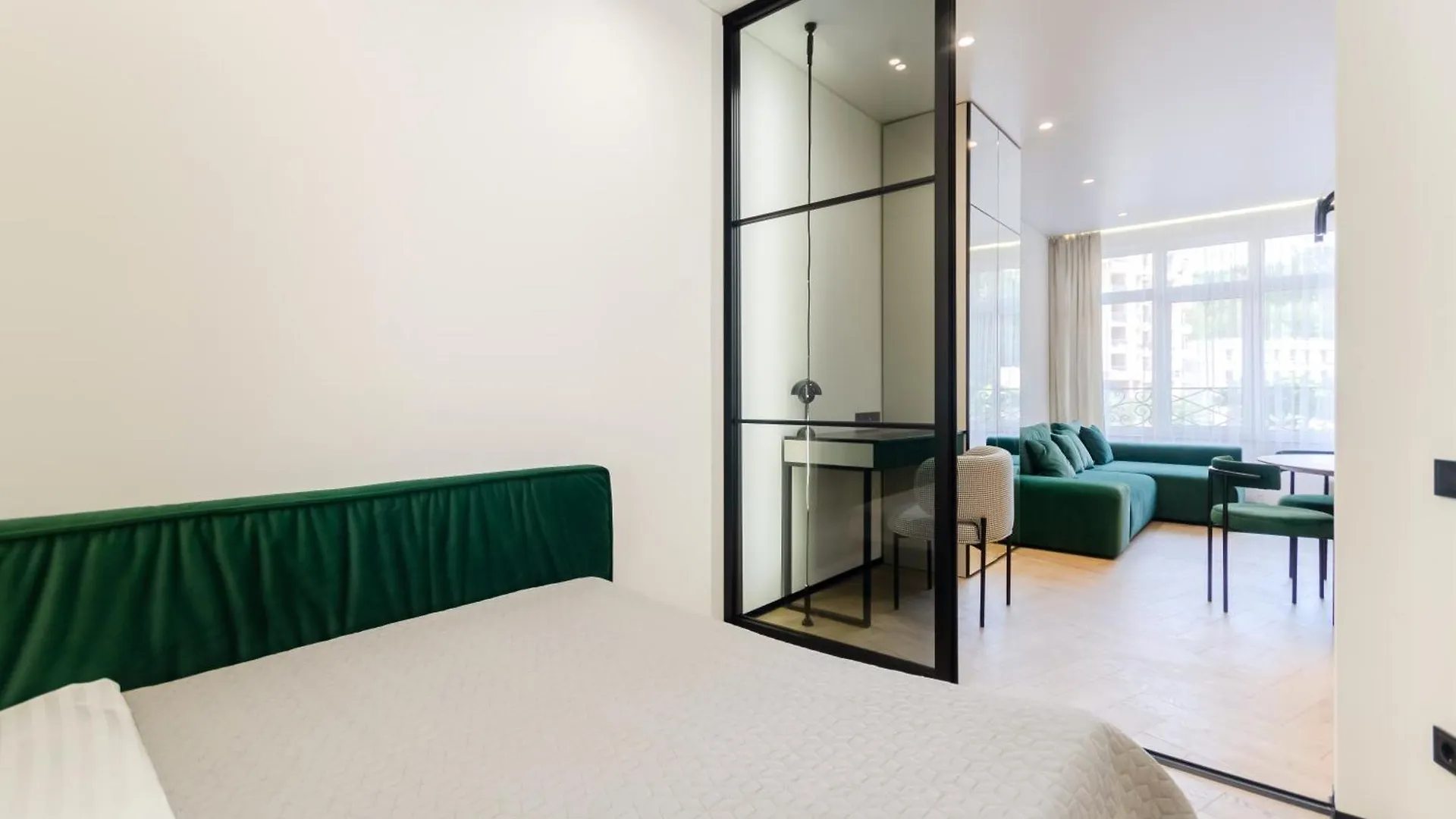 12214 Central Park cozy apartment Kiev