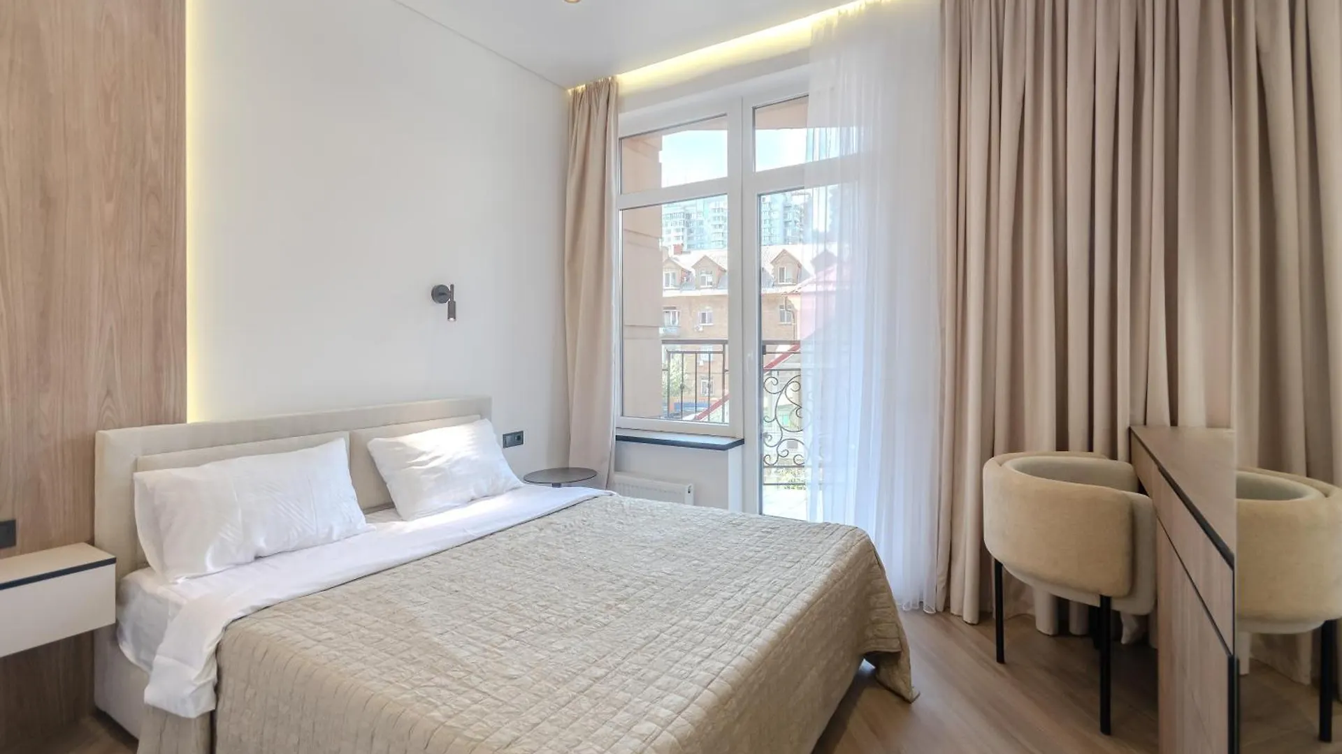 12214 Central Park cozy apartment Kiev