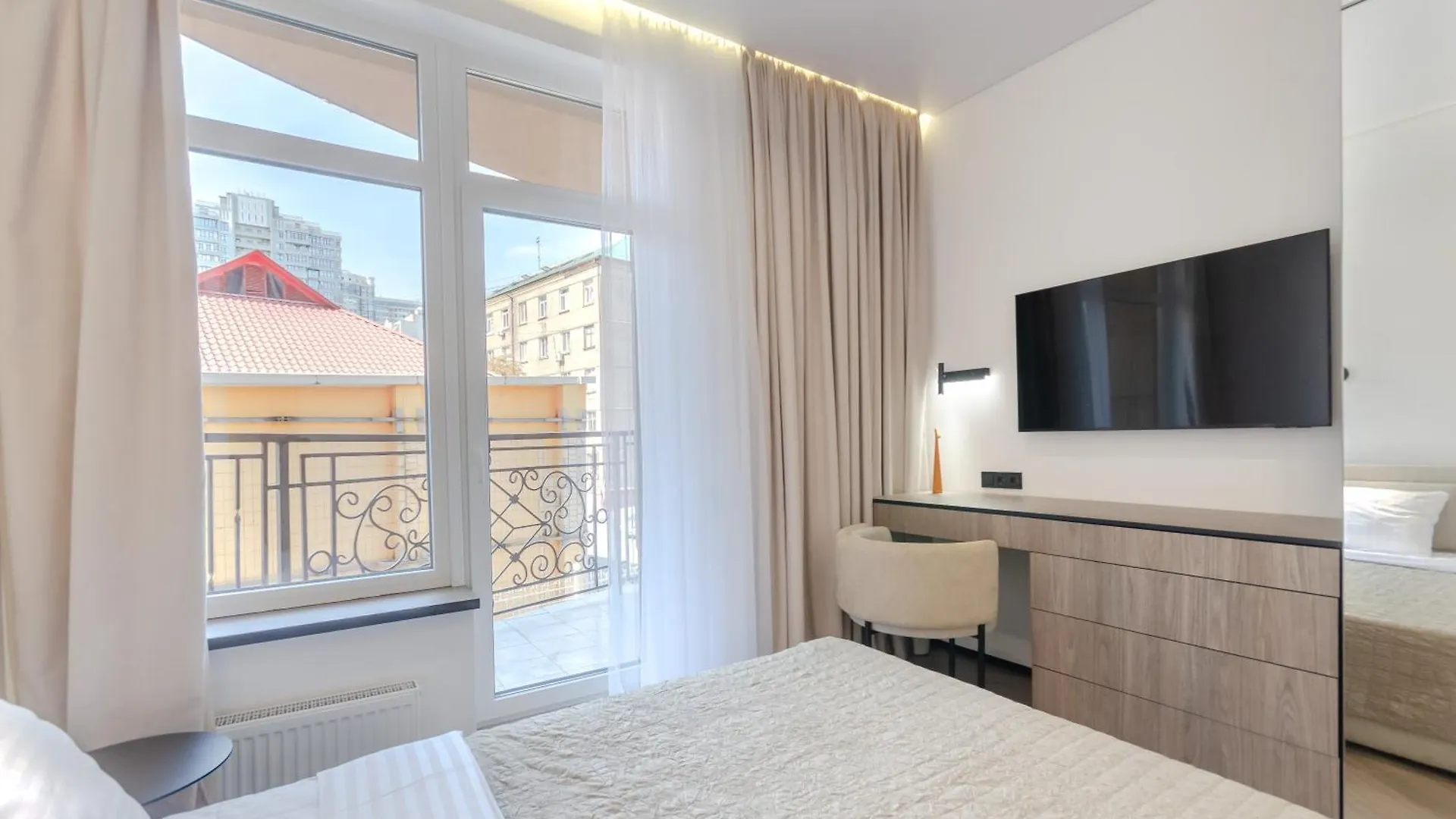 12214 Central Park cozy apartment Kiev