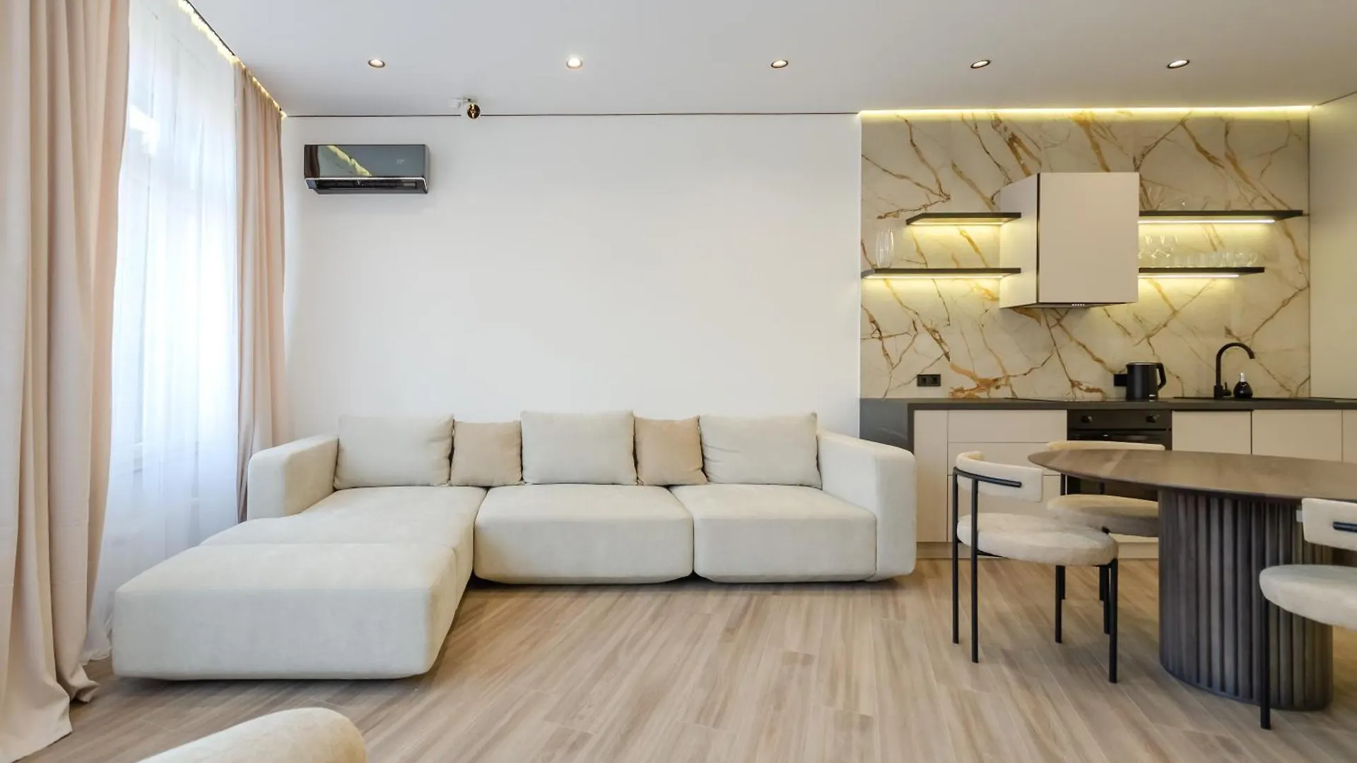 12214 Central Park cozy apartment Kiev