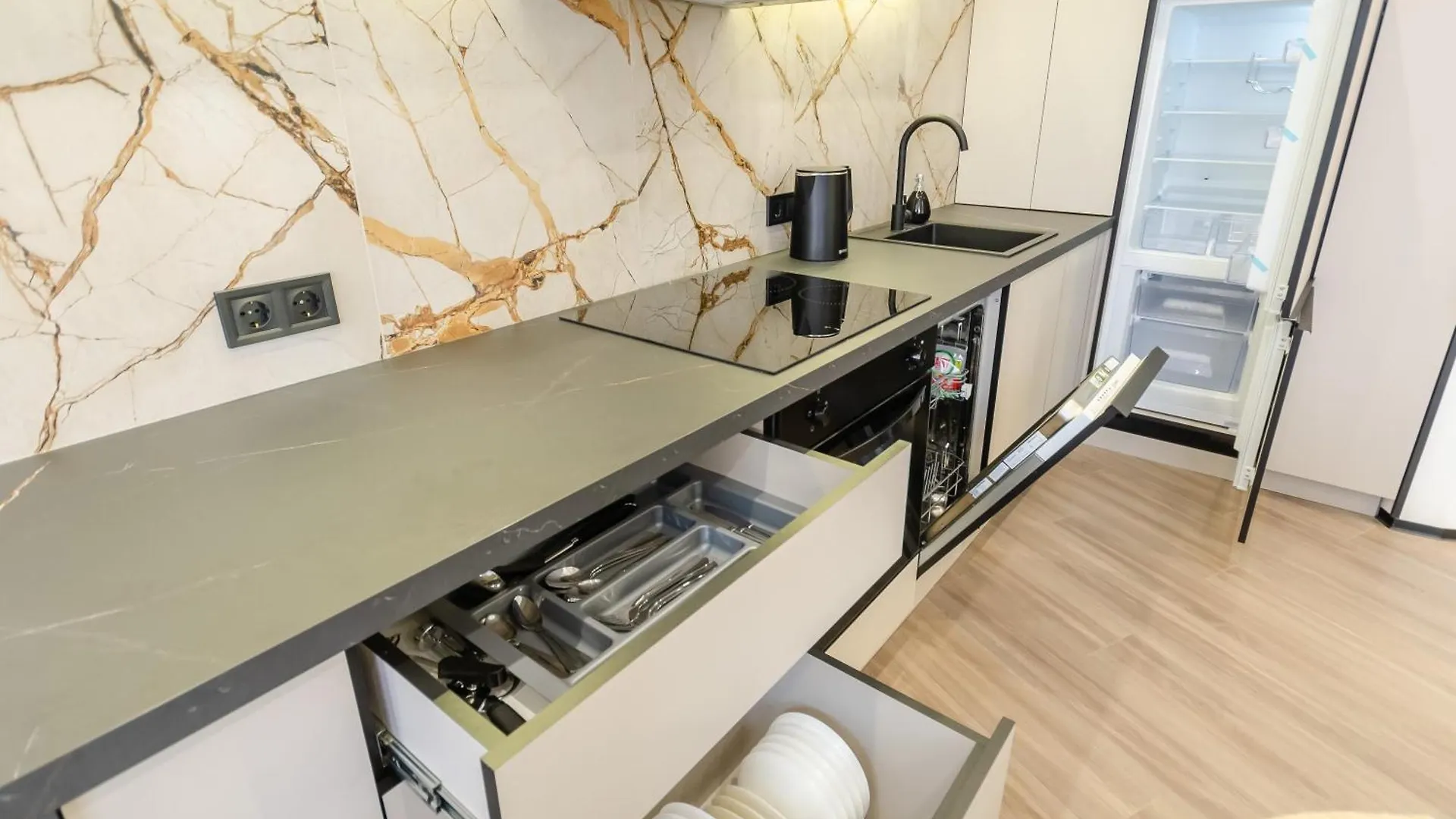12214 Central Park cozy apartment Kiev