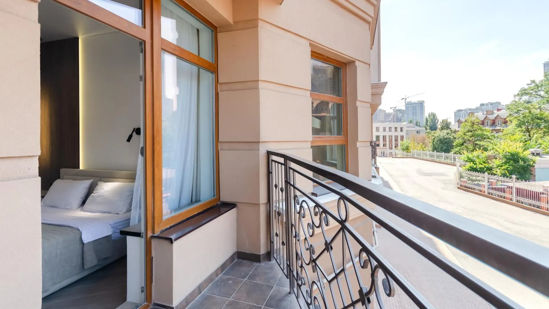 12214 Central Park cozy apartment Kiev