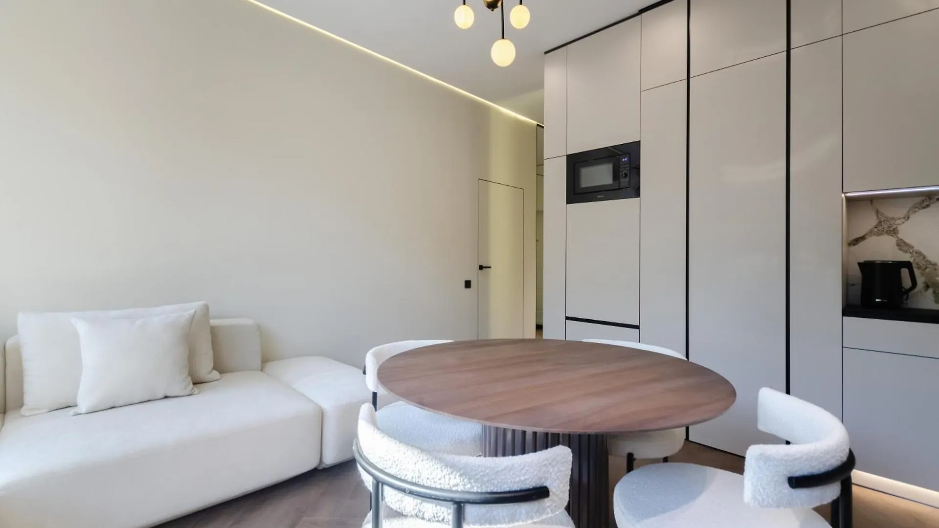 12214 Central Park cozy apartment Kiev