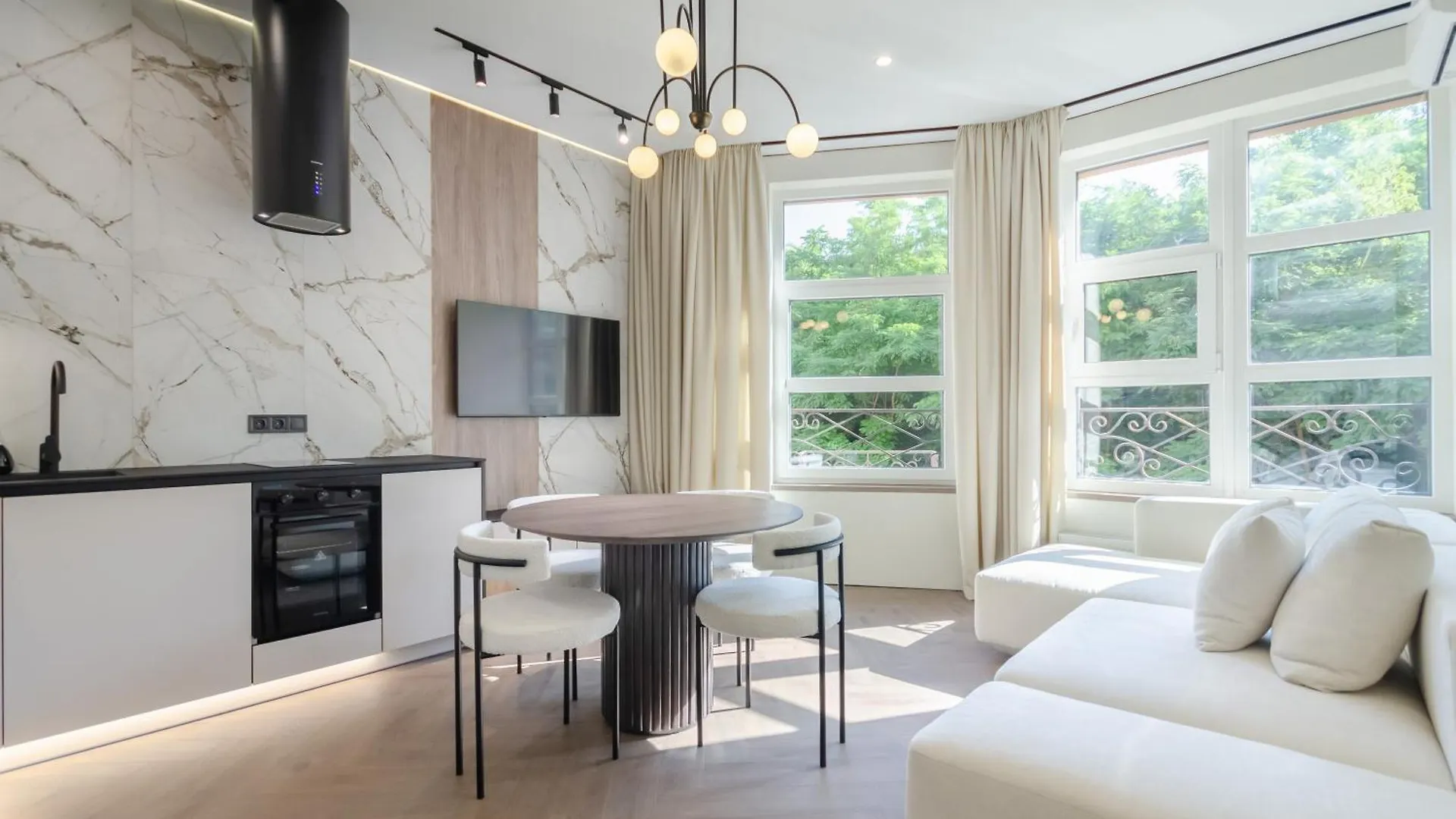 12214 Central Park cozy apartment Kiev